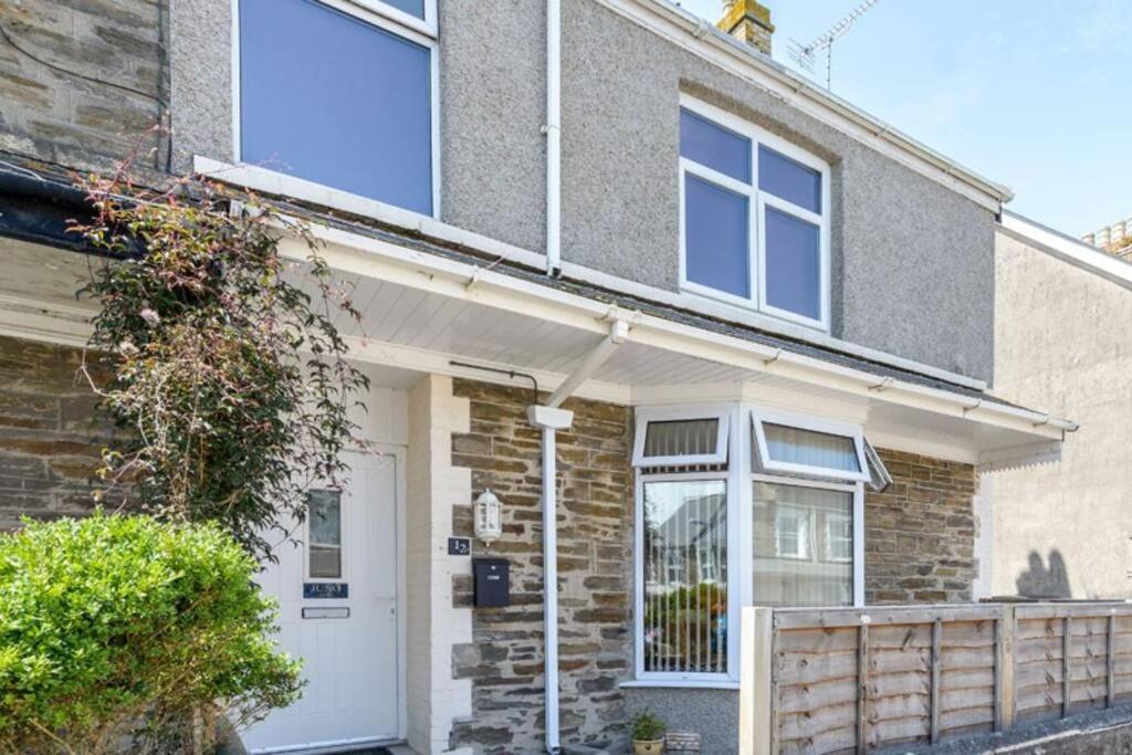 Juno - Apartment In The Heart Of Newquay New Quay Екстериор снимка